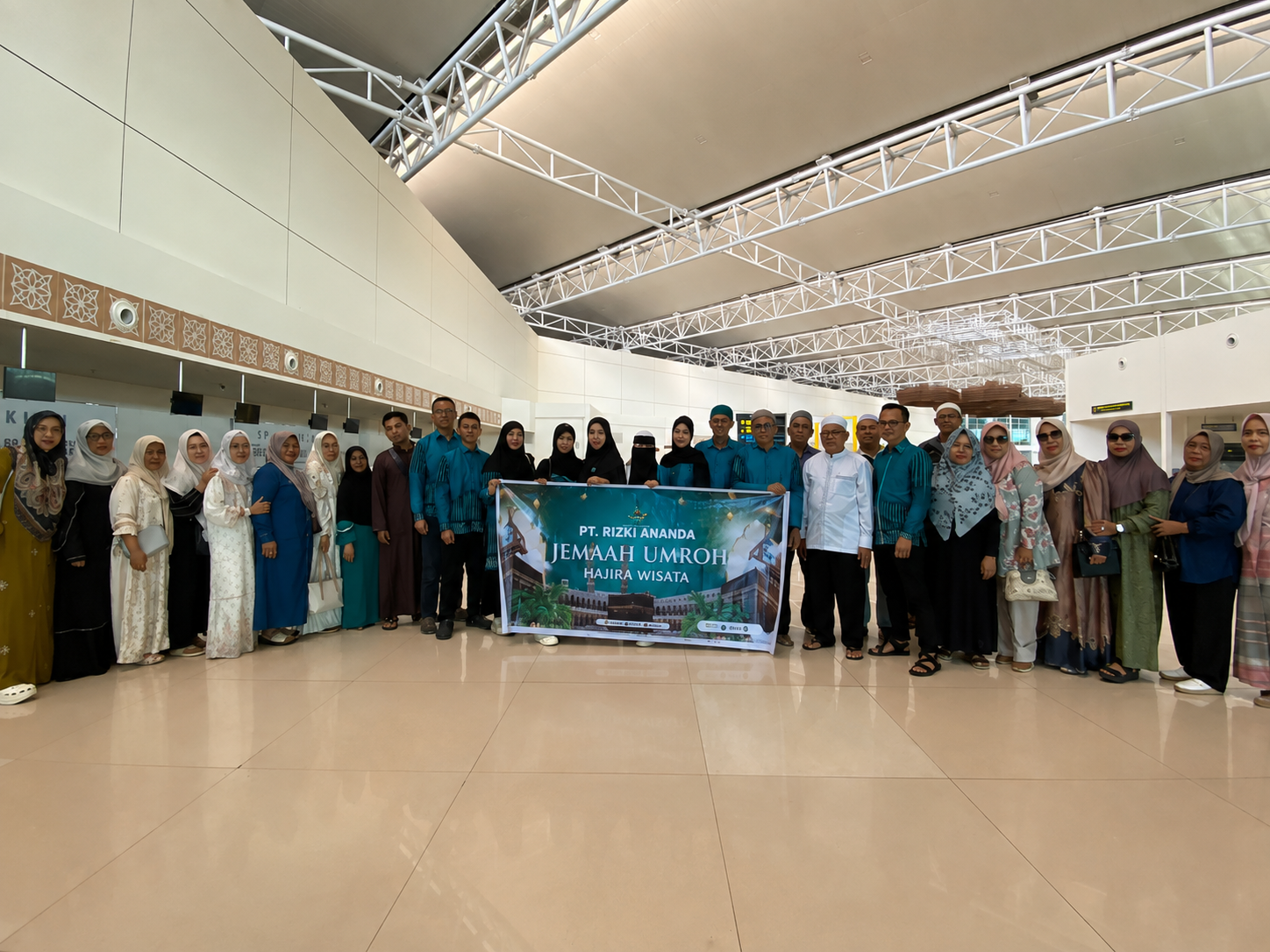 Persiapan keberangkatan jamaah umroh di Bandara Syamsudin Noor Banjarbaru